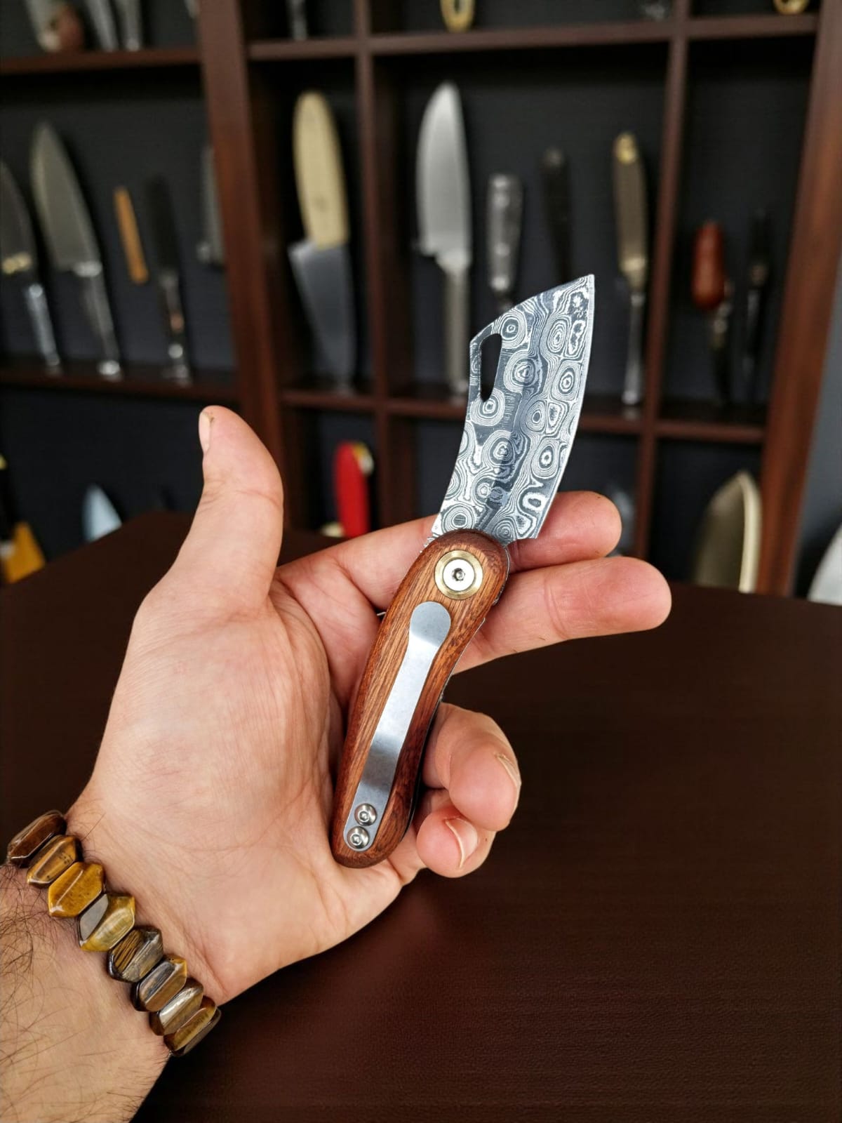 F104D Orjinal Damascus  Sapelli Brown Tree Model