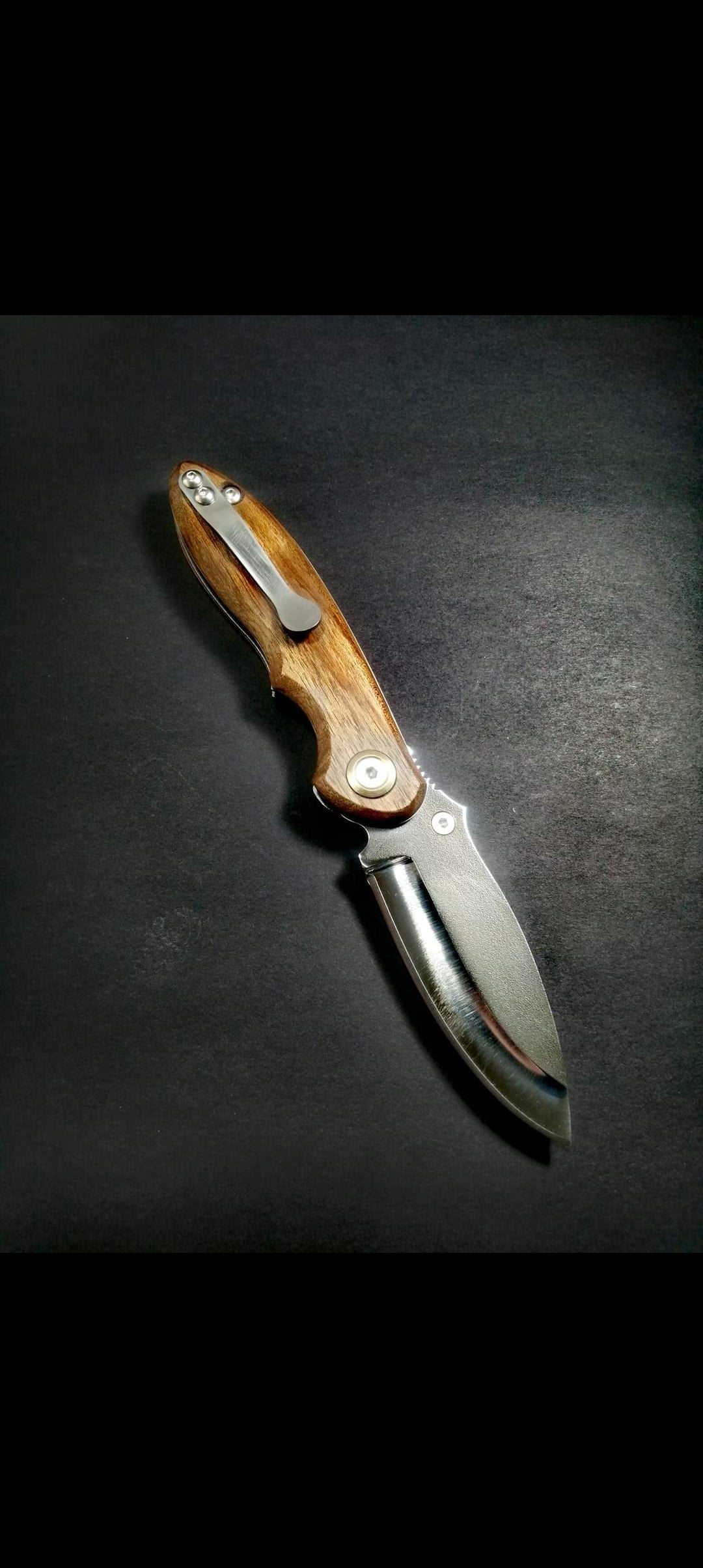 F110 Sapelli Brown Tree Model